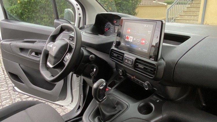 Peugeot Partner 1.6 Hdi 100cv CarPlay