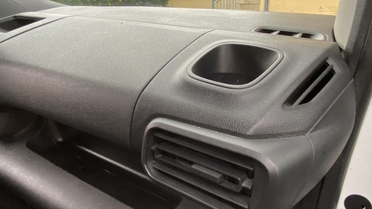 Peugeot Partner 1.6 Hdi 100cv CarPlay