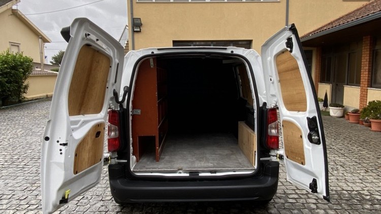 Peugeot Partner 1.6 Hdi 100cv CarPlay