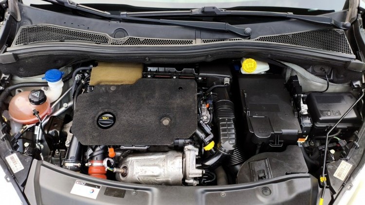 Peugeot 208 1.5 BlueHDi Signature