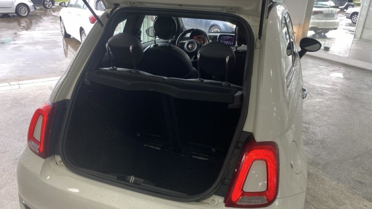 Fiat 500 1.0 Hybrid "Connect" (122 MIL KMs)