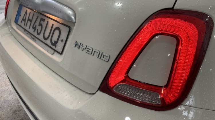 Fiat 500 1.0 Hybrid "Connect" (122 MIL KMs)