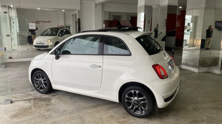 Fiat 500 1.0 Hybrid "Connect" (122 MIL KMs)