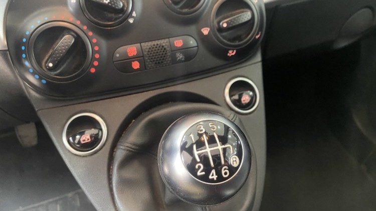 Fiat 500 1.0 Hybrid "Connect" (122 MIL KMs)