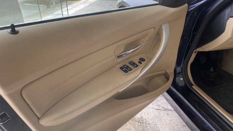 BMW S&eacute;rie 3 - 316 d Touring "Line Luxury" (135 MIL KMs)