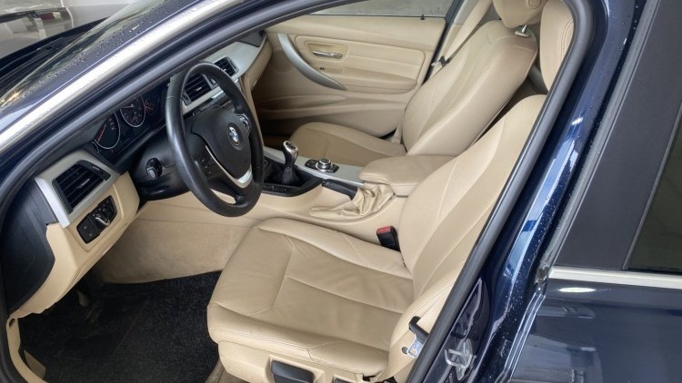 BMW S&eacute;rie 3 - 316 d Touring "Line Luxury" (135 MIL KMs)