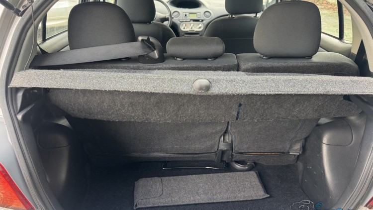 Toyota Yaris 1.0 VVT-I C Caixa Autom&aacute;tica