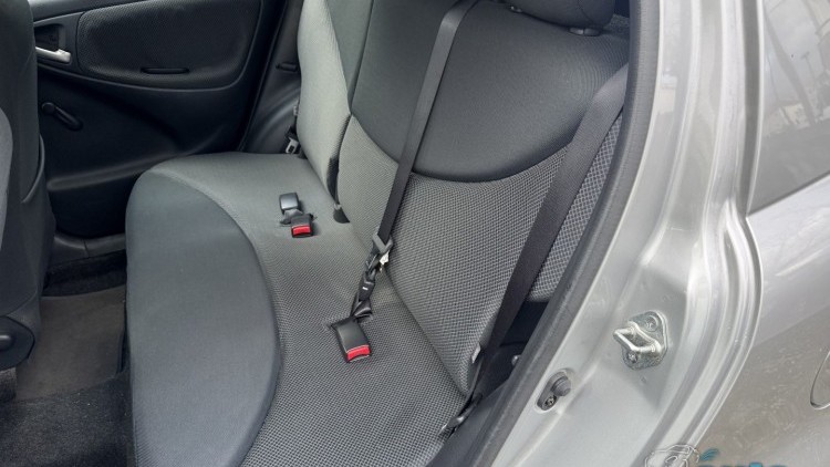 Toyota Yaris 1.0 VVT-I C Caixa Autom&aacute;tica