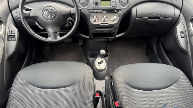 Toyota Yaris 1.0 VVT-I C Caixa Autom&aacute;tica