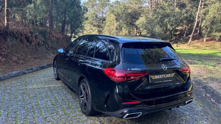 Mercedes-Benz Classe C300E AMG Line