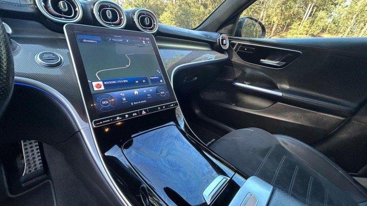 Mercedes-Benz Classe C300E AMG Line