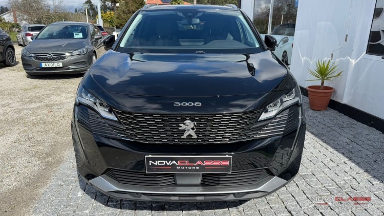 Peugeot 3008 1.2i Allure