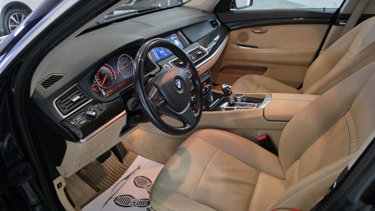 BMW S&eacute;rie 5 - 520 GT Luxury