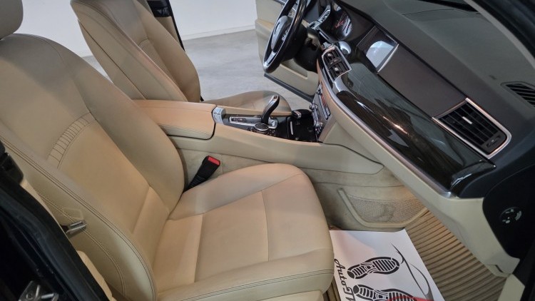 BMW S&eacute;rie 5 - 520 GT Luxury