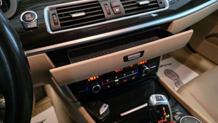 BMW S&eacute;rie 5 - 520 GT Luxury