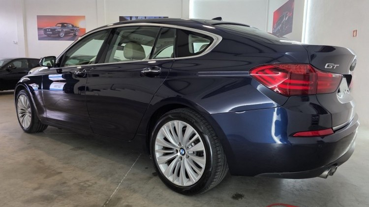 BMW S&eacute;rie 5 - 520 GT Luxury