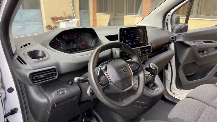 Peugeot Partner 1.6 Hdi 100cv Premium CarPlay