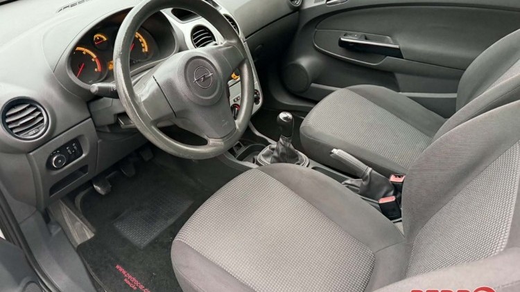 Opel Corsa D VAN