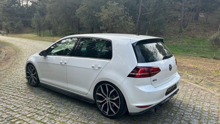 Volkswagen Golf VII 2.0 GTi Performance