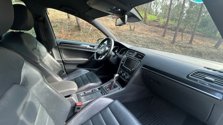 Volkswagen Golf VII 2.0 GTi Performance