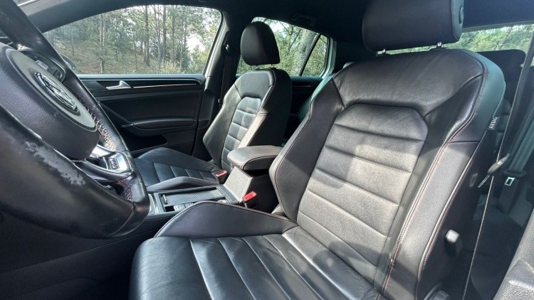 Volkswagen Golf VII 2.0 GTi Performance