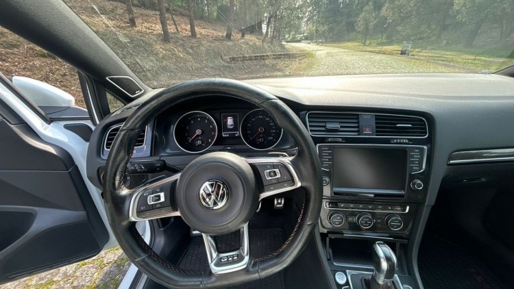 Volkswagen Golf VII 2.0 GTi Performance