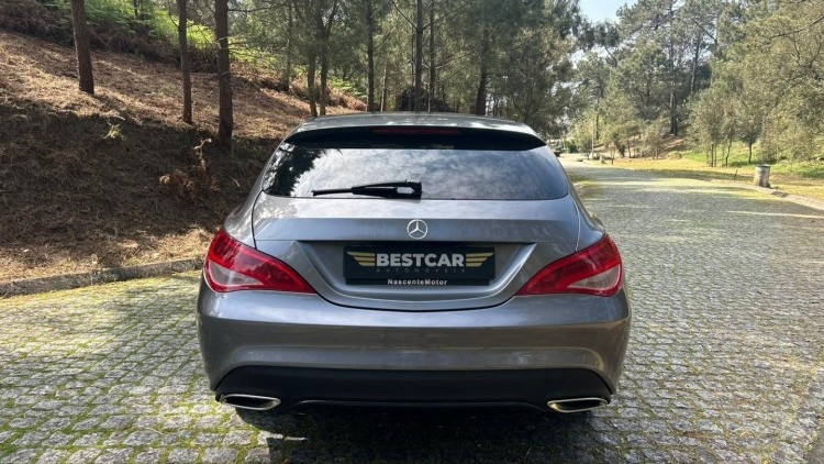 Mercedes-Benz Classe CLA 180 d Shooting Brake Urban