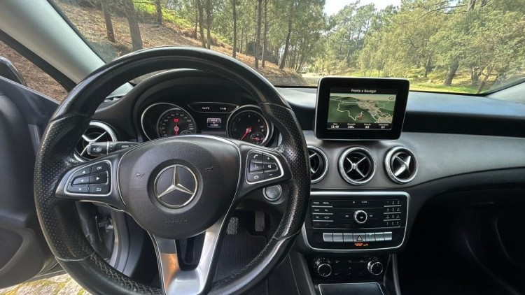 Mercedes-Benz Classe CLA 180 d Shooting Brake Urban