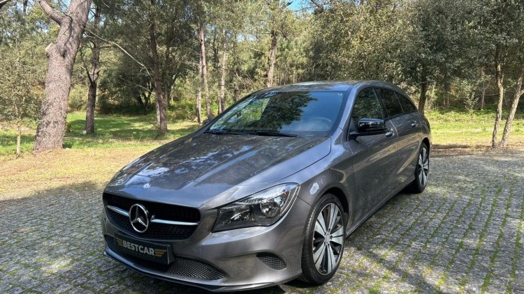 Mercedes-Benz Classe CLA 180 d Shooting Brake Urban