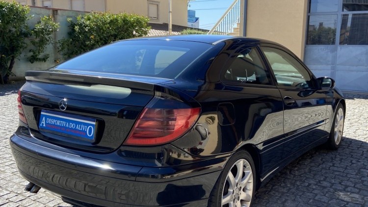 Mercedes-Benz Classe C 220 CDI COUPE