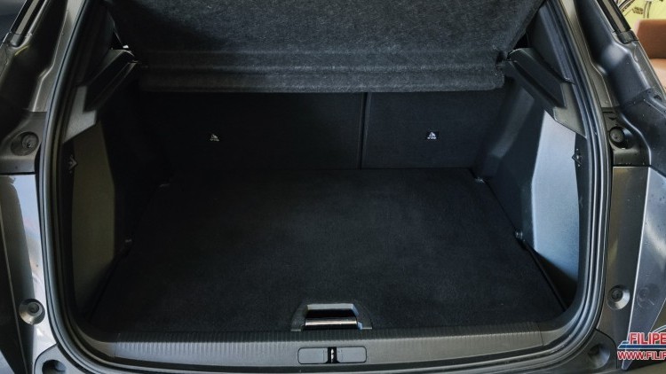 Peugeot 2008 1.5 BLUE HDI ALLURE