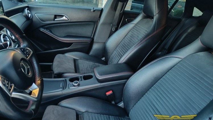 Mercedes-Benz Classe CLA 180 AMG