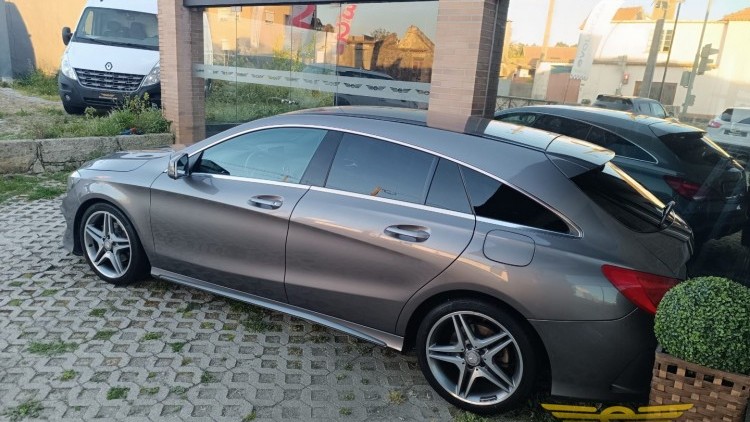 Mercedes-Benz Classe CLA 180 AMG