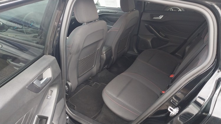 Ford Focus SW St Line