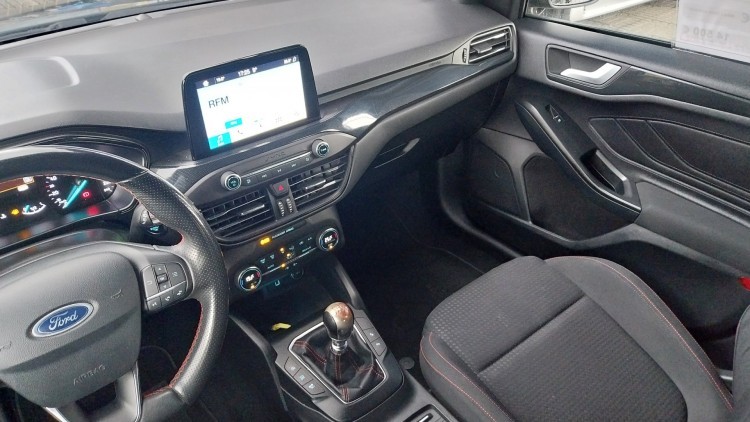 Ford Focus SW St Line