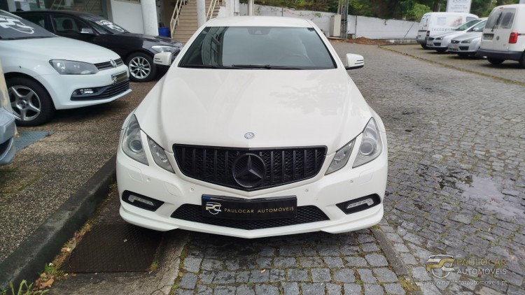Mercedes-Benz Classe E 250 CDI Coup&eacute; AMG Line