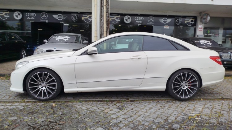Mercedes-Benz Classe E 250 CDI Coup&eacute; AMG Line
