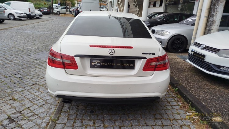 Mercedes-Benz Classe E 250 CDI Coup&eacute; AMG Line