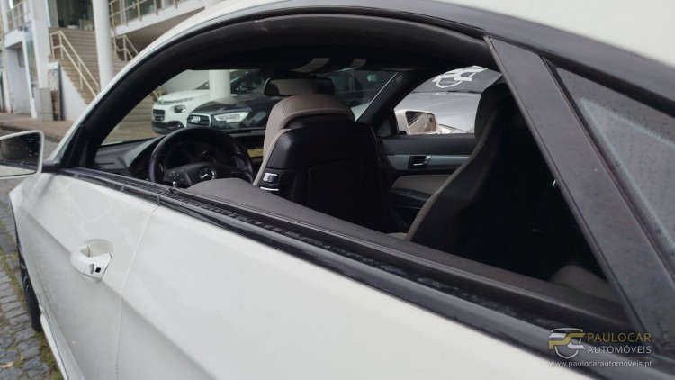 Mercedes-Benz Classe E 250 CDI Coup&eacute; AMG Line