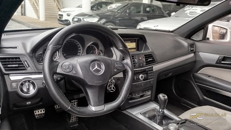 Mercedes-Benz Classe E 250 CDI Coup&eacute; AMG Line