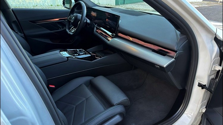 BMW S&eacute;rie I - I5 Pack M