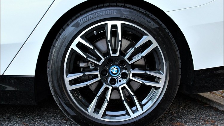 BMW S&eacute;rie I - I5 Pack M