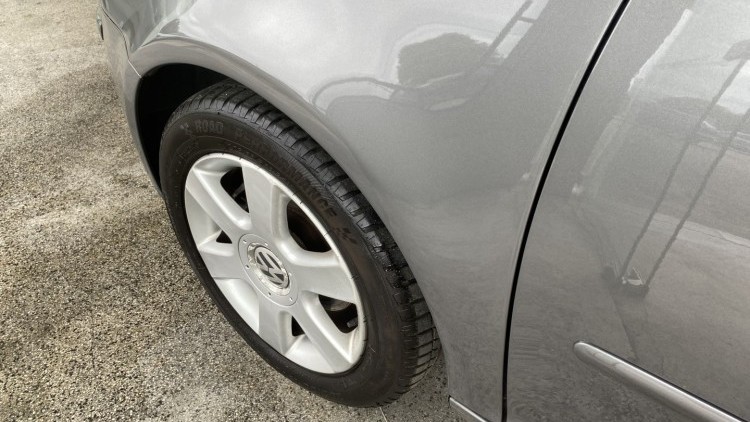 Volkswagen Golf 1.4 16v (100 MIL KMs)