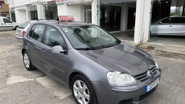 Volkswagen Golf 1.4 16v (100 MIL KMs)