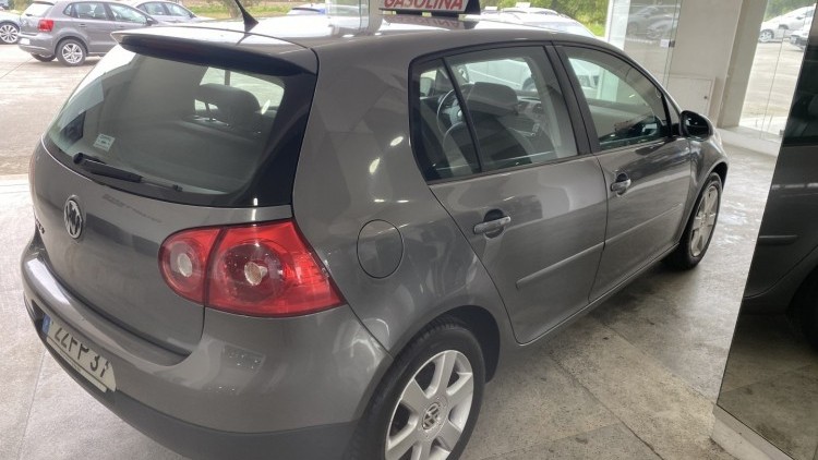 Volkswagen Golf 1.4 16v (100 MIL KMs)