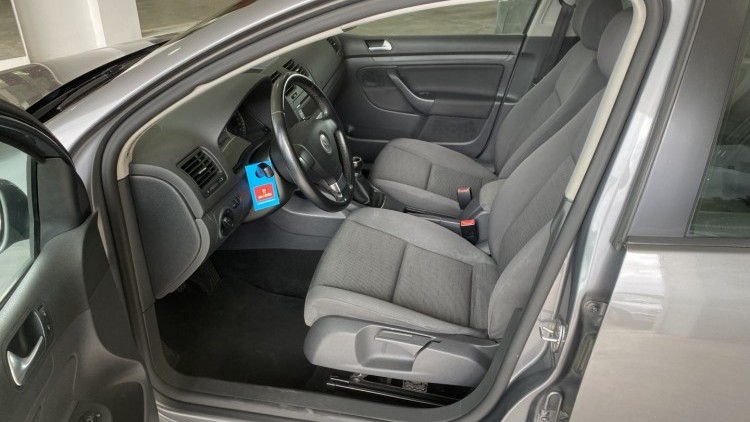 Volkswagen Golf 1.4 16v (100 MIL KMs)