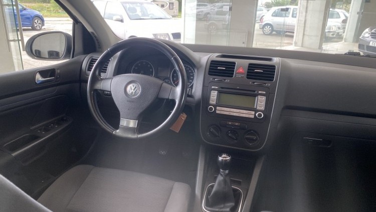 Volkswagen Golf 1.4 16v (100 MIL KMs)