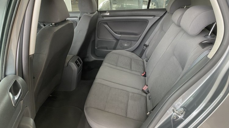 Volkswagen Golf 1.4 16v (100 MIL KMs)