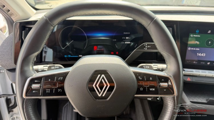 Renault M&eacute;gane E-Tech EQUILIBRE 5D