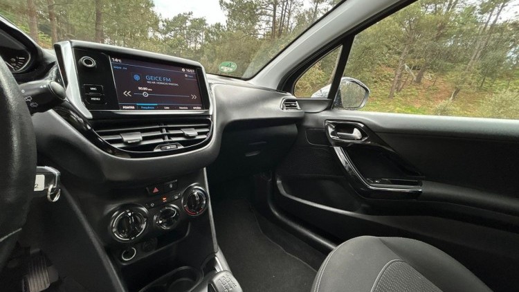 Peugeot 208 1.2 PureTech